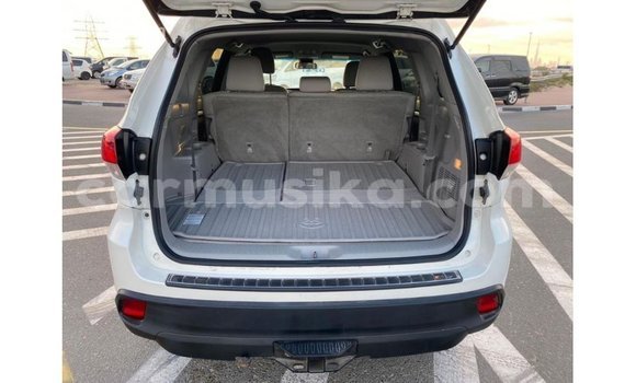 Tenga Imported Toyota Highlander Chena Mota in Import - Dubai in Harare Tenga Imported Toyota Highlander Chena Mota in Import - Dubai in Harare