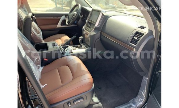 Acheter Import Voiture Toyota Land Cruiser Noir à Import - Dubai, Harare Acheter Import Voiture Toyota Land Cruiser Noir à Import - Dubai, Harare