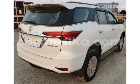 Buy Import Toyota Fortuner White Car in Import - Dubai in Harare Buy Import Toyota Fortuner White Car in Import - Dubai in Harare