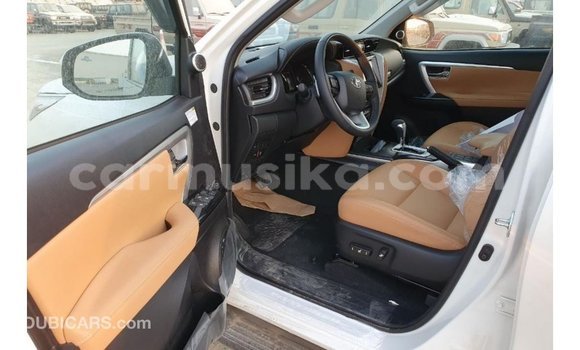Buy Import Toyota Fortuner White Car in Import - Dubai in Harare Buy Import Toyota Fortuner White Car in Import - Dubai in Harare