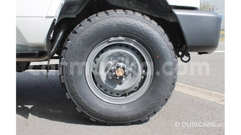 Big with watermark toyota land cruiser harare import dubai 13228