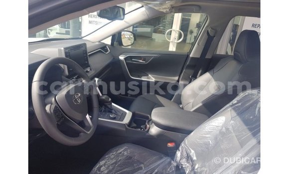 Tenga Imported Toyota HiAce Zvimwe Rori in Import - Dubai in Harare Tenga Imported Toyota HiAce Zvimwe Rori in Import - Dubai in Harare