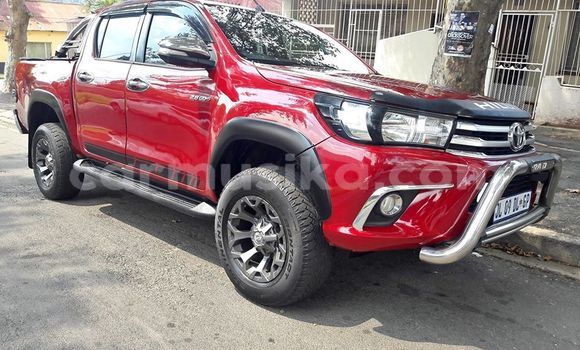 Acheter Occasion Voiture Toyota Hilux Rouge à Beitbridge, Matabeleland South Acheter Occasion Voiture Toyota Hilux Rouge à Beitbridge, Matabeleland South