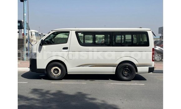 Buy Import Toyota Hiace White Car in Import - Dubai in Harare Buy Import Toyota Hiace White Car in Import - Dubai in Harare