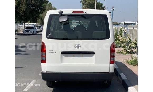 Buy Import Toyota Hiace White Car in Import - Dubai in Harare Buy Import Toyota Hiace White Car in Import - Dubai in Harare