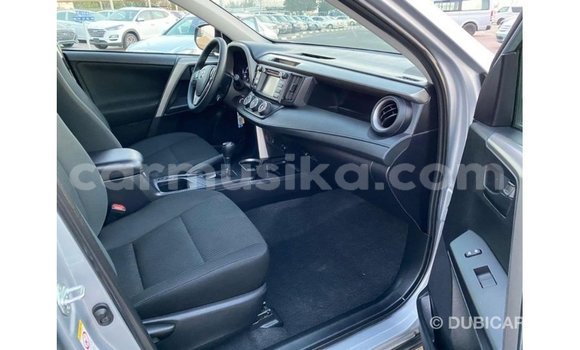 Tenga Imported Toyota HiAce Zvimwe Rori in Import - Dubai in Harare Tenga Imported Toyota HiAce Zvimwe Rori in Import - Dubai in Harare