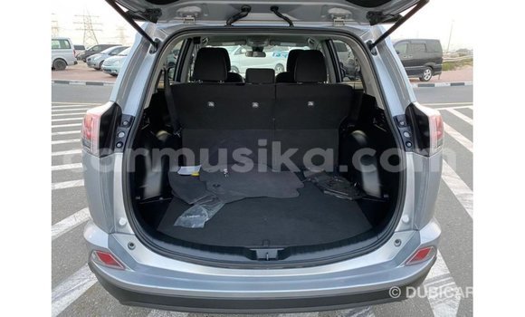 Tenga Imported Toyota HiAce Zvimwe Rori in Import - Dubai in Harare Tenga Imported Toyota HiAce Zvimwe Rori in Import - Dubai in Harare