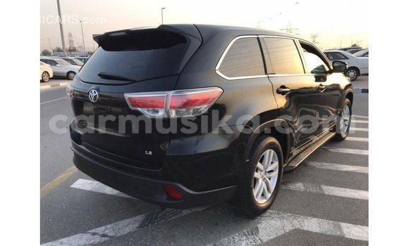 Tenga Imported Toyota Highlander Nhema Mota in Import - Dubai in Harare Tenga Imported Toyota Highlander Nhema Mota in Import - Dubai in Harare