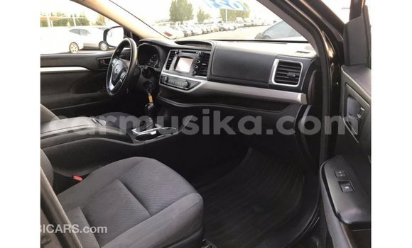 Tenga Imported Toyota Highlander Nhema Mota in Import - Dubai in Harare Tenga Imported Toyota Highlander Nhema Mota in Import - Dubai in Harare