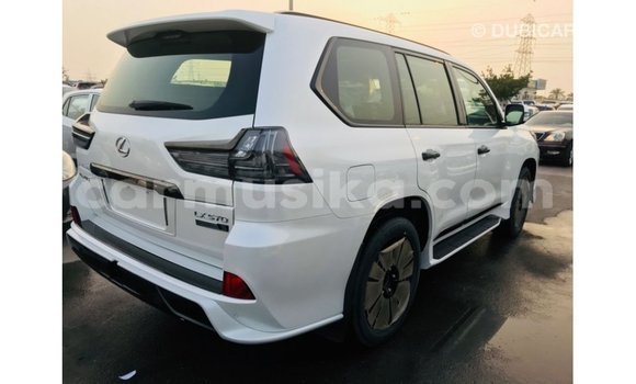 Acheter Import Voiture Lexus LX Blanc à Import - Dubai, Harare Acheter Import Voiture Lexus LX Blanc à Import - Dubai, Harare