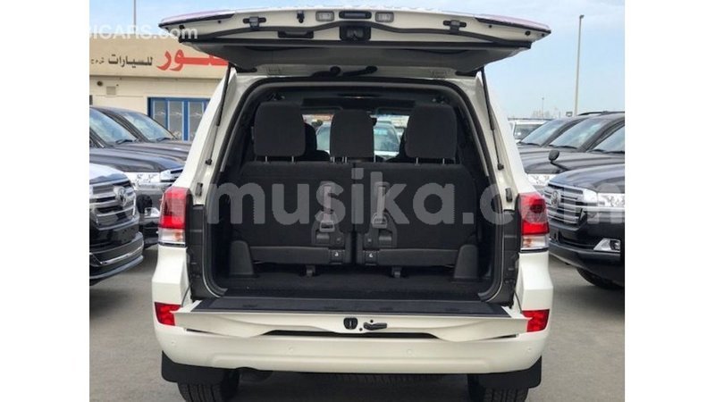 Big with watermark toyota land cruiser harare import dubai 13324