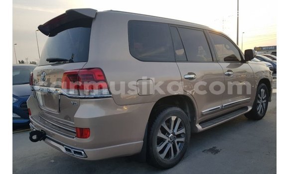 Tenga Imported Toyota Land Cruiser Zvimwe Mota in Import - Dubai in Harare Tenga Imported Toyota Land Cruiser Zvimwe Mota in Import - Dubai in Harare