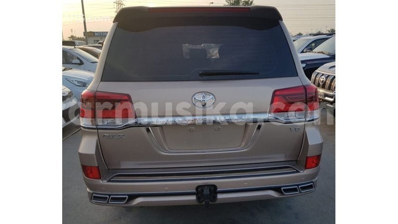 Big with watermark toyota land cruiser harare import dubai 13328