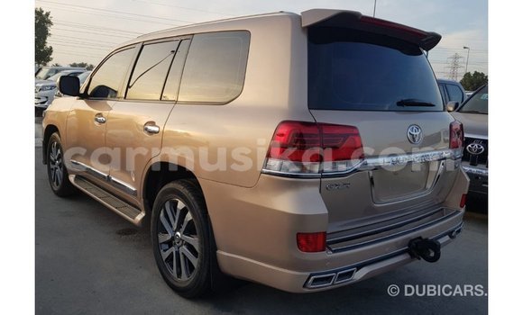 Tenga Imported Toyota Land Cruiser Zvimwe Mota in Import - Dubai in Harare Tenga Imported Toyota Land Cruiser Zvimwe Mota in Import - Dubai in Harare