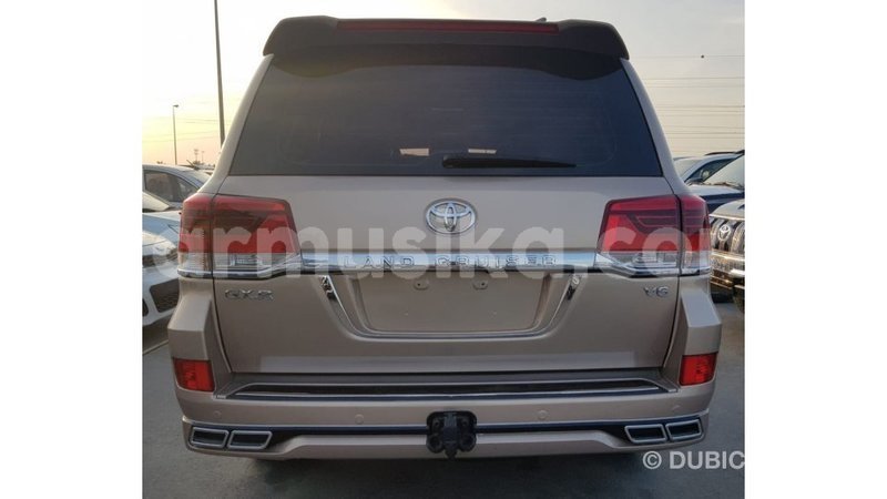 Big with watermark toyota land cruiser harare import dubai 13328