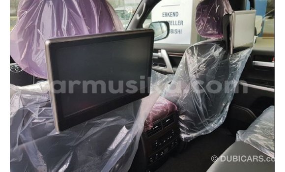 Buy Import Toyota Land Cruiser Black Car in Import - Dubai in Harare Buy Import Toyota Land Cruiser Black Car in Import - Dubai in Harare
