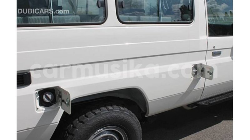 Big with watermark toyota land cruiser harare import dubai 13334