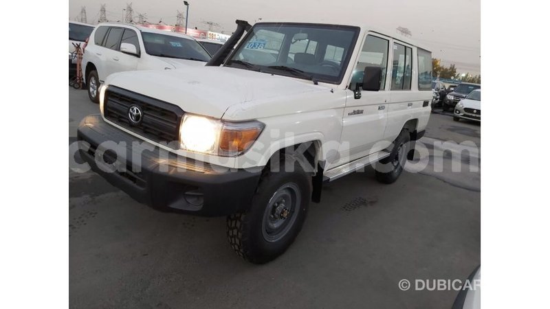 Big with watermark toyota land cruiser harare import dubai 13335