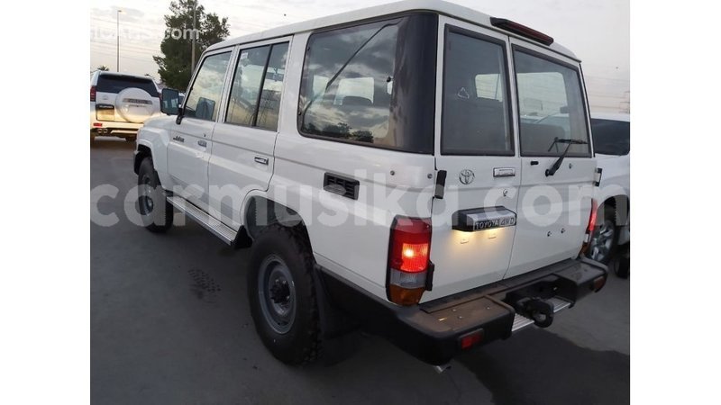 Big with watermark toyota land cruiser harare import dubai 13335