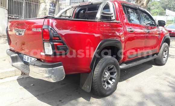 Acheter Occasion Voiture Toyota Hilux Rouge à Beitbridge, Matabeleland South Acheter Occasion Voiture Toyota Hilux Rouge à Beitbridge, Matabeleland South