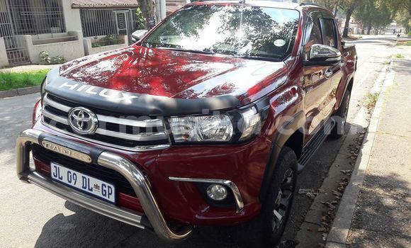 Acheter Occasion Voiture Toyota Hilux Rouge à Beitbridge, Matabeleland South Acheter Occasion Voiture Toyota Hilux Rouge à Beitbridge, Matabeleland South