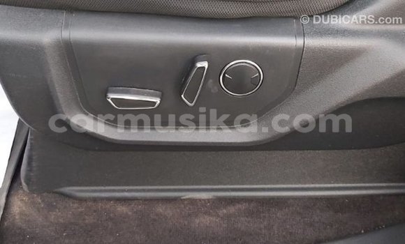 Acheter Import Voiture Ford V8 Noir à Import - Dubai, Harare Acheter Import Voiture Ford V8 Noir à Import - Dubai, Harare