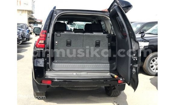 Nunua Imported Toyota Prado Nyeusi Gari ndani ya Import - Dubai nchini Harare Nunua Imported Toyota Prado Nyeusi Gari ndani ya Import - Dubai nchini Harare