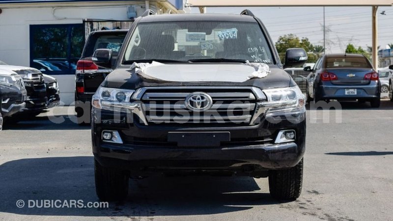 Big with watermark toyota land cruiser harare import dubai 13356