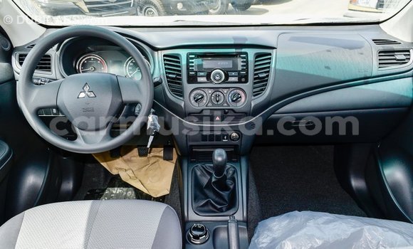 Acheter Import Voiture Mitsubishi L200 Autre à Import - Dubai, Harare Acheter Import Voiture Mitsubishi L200 Autre à Import - Dubai, Harare