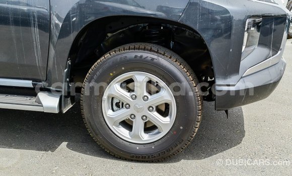 Acheter Import Voiture Mitsubishi L200 Autre à Import - Dubai, Harare Acheter Import Voiture Mitsubishi L200 Autre à Import - Dubai, Harare
