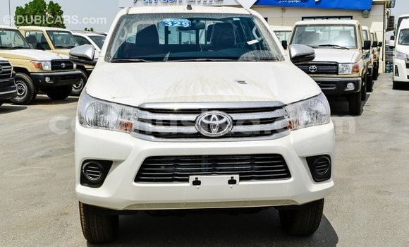 Tenga Imported Toyota Hilux Chena Mota in Import - Dubai in Harare Tenga Imported Toyota Hilux Chena Mota in Import - Dubai in Harare