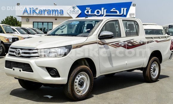 Tenga Imported Toyota Hilux Chena Mota in Import - Dubai in Harare Tenga Imported Toyota Hilux Chena Mota in Import - Dubai in Harare