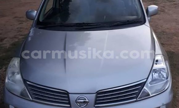 Acheter Occasion Voiture Nissan Tiida Gris à Harare, Harare Acheter Occasion Voiture Nissan Tiida Gris à Harare, Harare