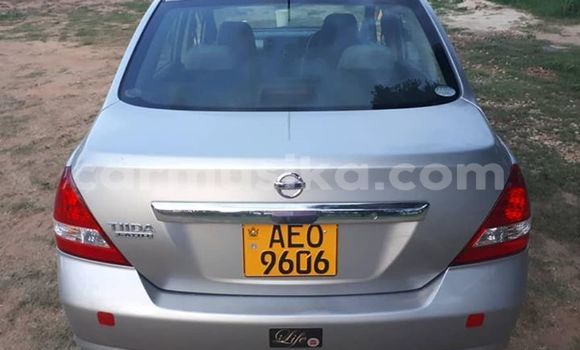 Acheter Occasion Voiture Nissan Tiida Gris à Harare, Harare Acheter Occasion Voiture Nissan Tiida Gris à Harare, Harare