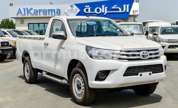Tenga Imported Toyota Hilux Chena Mota in Import - Dubai in Harare Tenga Imported Toyota Hilux Chena Mota in Import - Dubai in Harare