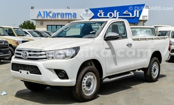 Tenga Imported Toyota Hilux Chena Mota in Import - Dubai in Harare Tenga Imported Toyota Hilux Chena Mota in Import - Dubai in Harare