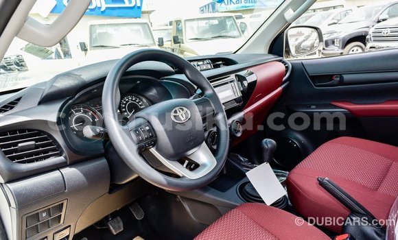 Tenga Imported Toyota Hilux Chena Mota in Import - Dubai in Harare Tenga Imported Toyota Hilux Chena Mota in Import - Dubai in Harare