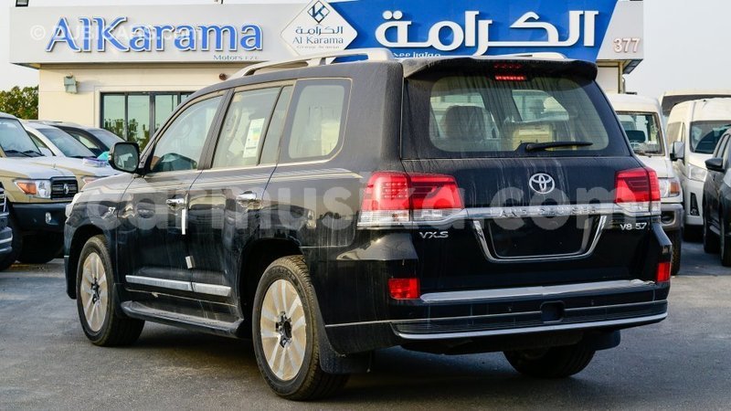 Big with watermark toyota land cruiser harare import dubai 13363