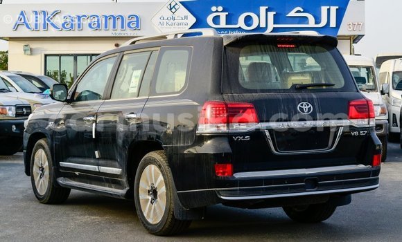 Tenga Imported Toyota Land Cruiser Nhema Mota in Import - Dubai in Harare Tenga Imported Toyota Land Cruiser Nhema Mota in Import - Dubai in Harare