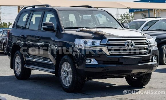 Acheter Import Voiture Toyota Land Cruiser Noir à Import - Dubai, Harare Acheter Import Voiture Toyota Land Cruiser Noir à Import - Dubai, Harare