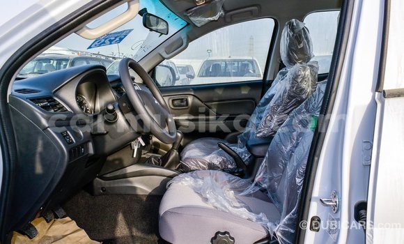 Acheter Import Voiture Mitsubishi L200 Blanc à Import - Dubai, Harare Acheter Import Voiture Mitsubishi L200 Blanc à Import - Dubai, Harare