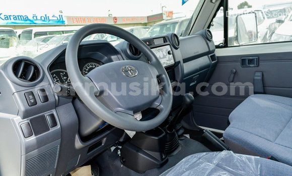 Buy Import Toyota Land Cruiser White Car in Import - Dubai in Harare Buy Import Toyota Land Cruiser White Car in Import - Dubai in Harare