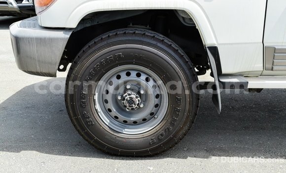 Buy Import Toyota Land Cruiser White Car in Import - Dubai in Harare Buy Import Toyota Land Cruiser White Car in Import - Dubai in Harare