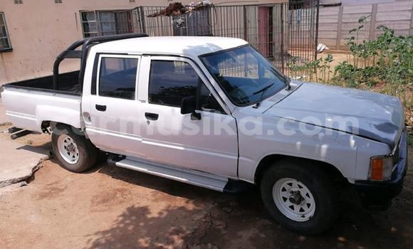 Acheter Occasion Voiture Toyota Hilux Blanc à Harare, Harare Acheter Occasion Voiture Toyota Hilux Blanc à Harare, Harare