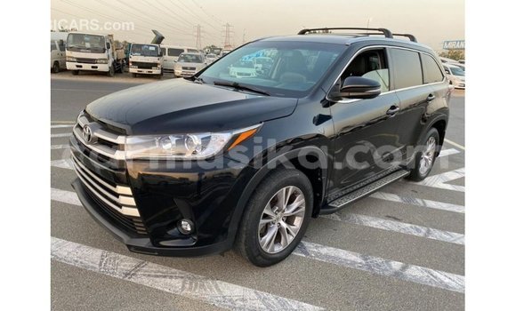 Tenga Imported Toyota Highlander Nhema Mota in Import - Dubai in Harare Tenga Imported Toyota Highlander Nhema Mota in Import - Dubai in Harare