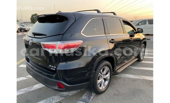 Tenga Imported Toyota Highlander Nhema Mota in Import - Dubai in Harare Tenga Imported Toyota Highlander Nhema Mota in Import - Dubai in Harare