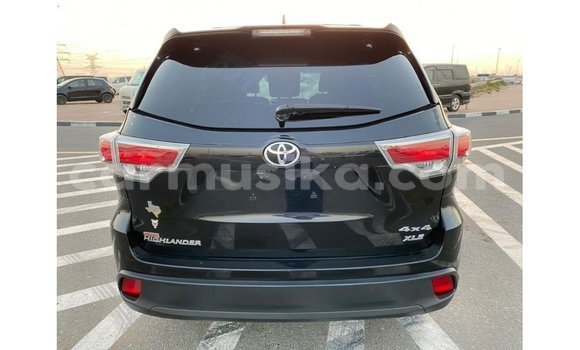 Tenga Imported Toyota Highlander Nhema Mota in Import - Dubai in Harare Tenga Imported Toyota Highlander Nhema Mota in Import - Dubai in Harare