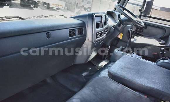 Acheter Occasion Utilitaire Nissan UD Blanc à Beitbridge, Matabeleland South Acheter Occasion Utilitaire Nissan UD Blanc à Beitbridge, Matabeleland South