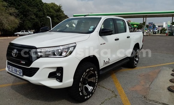 Acheter Occasion Voiture Toyota Hilux Blanc à Beitbridge, Matabeleland South Acheter Occasion Voiture Toyota Hilux Blanc à Beitbridge, Matabeleland South