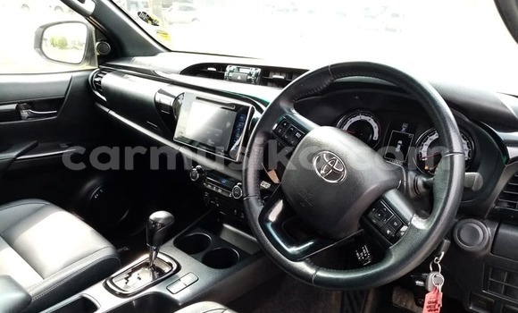 Acheter Occasion Voiture Toyota Hilux Blanc à Beitbridge, Matabeleland South Acheter Occasion Voiture Toyota Hilux Blanc à Beitbridge, Matabeleland South